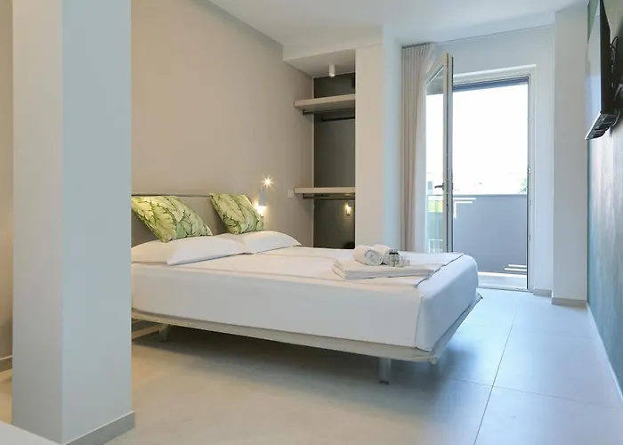 Апартаменти Sara *